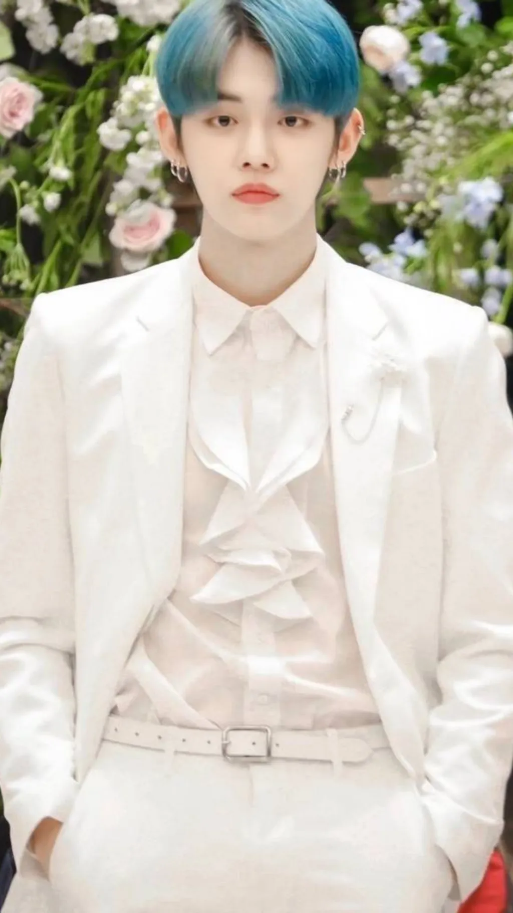 ai character: Yeonjun Choi background