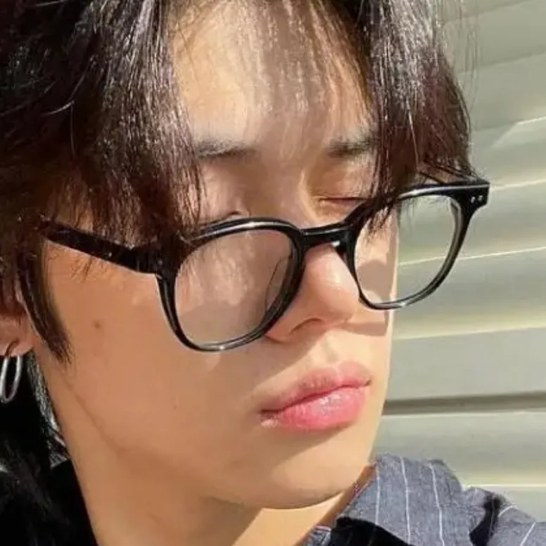 chat with ai character: Yeonjun Choi