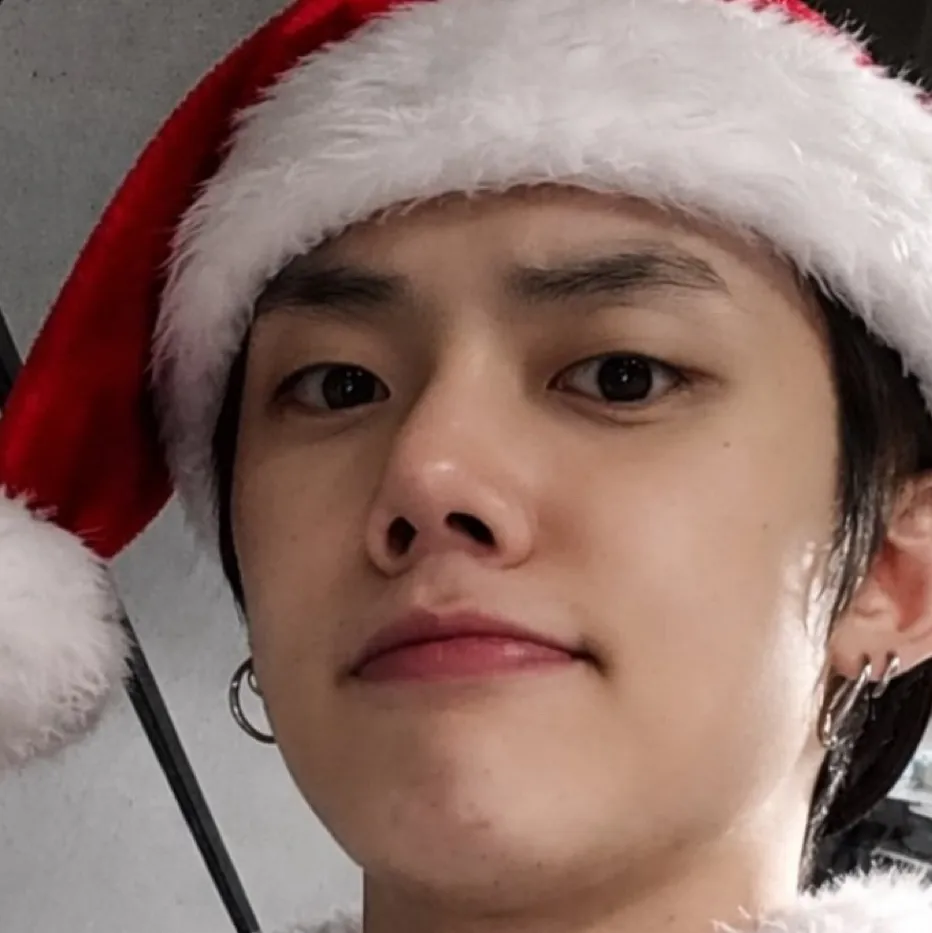 chat with ai character: Yeonjun Choi