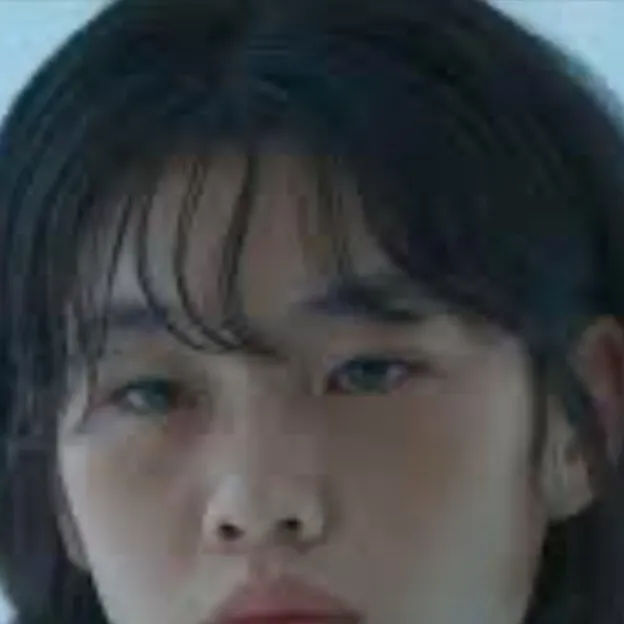 chat with ai character: Kang Sae-Byeok