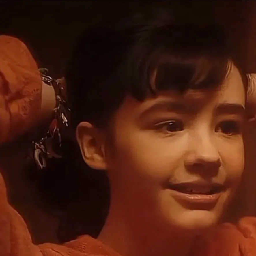 chat with ai character: Lily brainbridge