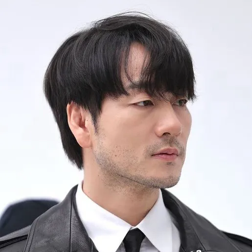 chat with ai character: Cho sangwoo 