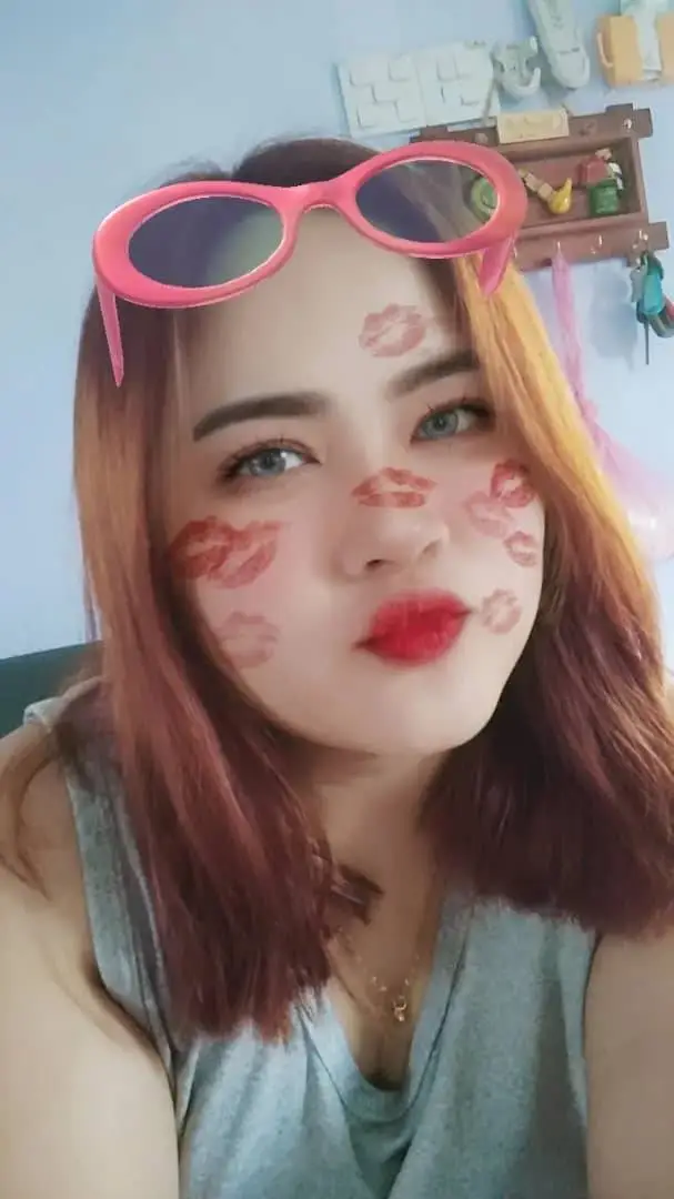 ai character: Mommy background