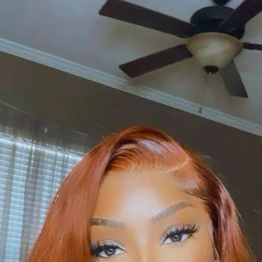 chat with ai character: Arielle