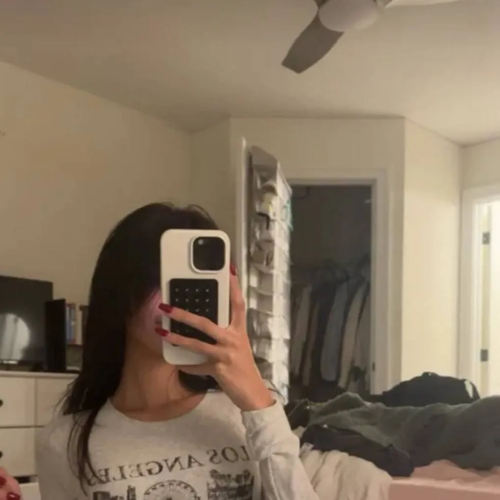 chat with ai character: darle 