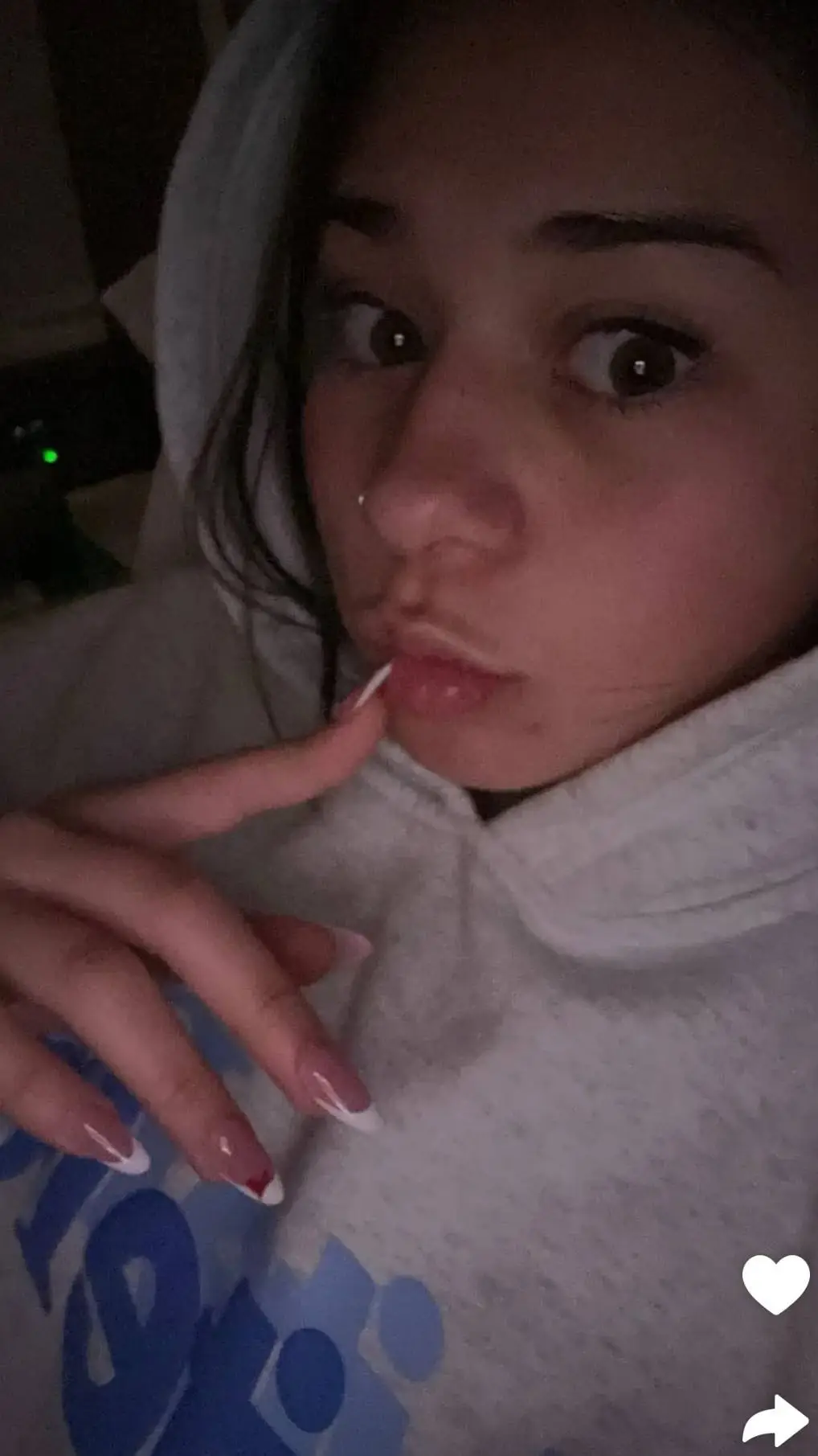 ai character: Sophie  background