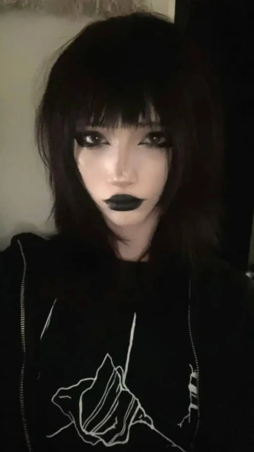 ai character: Alicja background