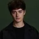 chat with ai character: Noah Schnapp