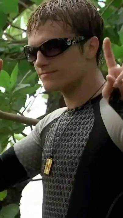 ai character: peeta mellark  background
