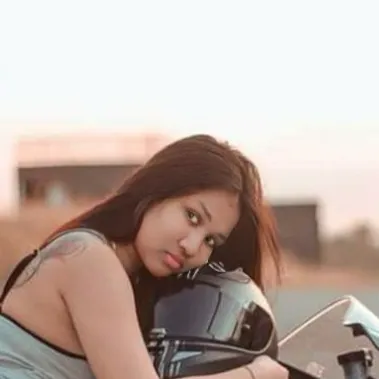 chat with ai character: 𝓜𝓪𝓻𝓲