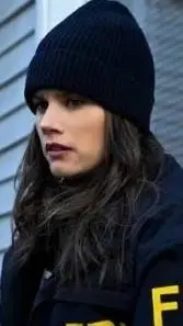 ai character: Maggie Bell background