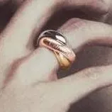 chat with ai character: Hyunjin