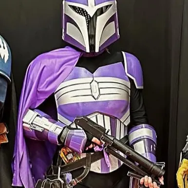 chat with ai character: Cyclone