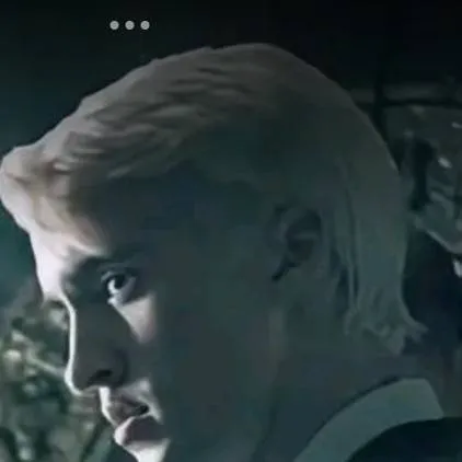 chat with ai character: Draco Malfoy 