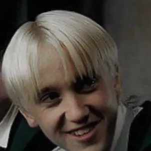 chat with ai character: Draco Malfoy 