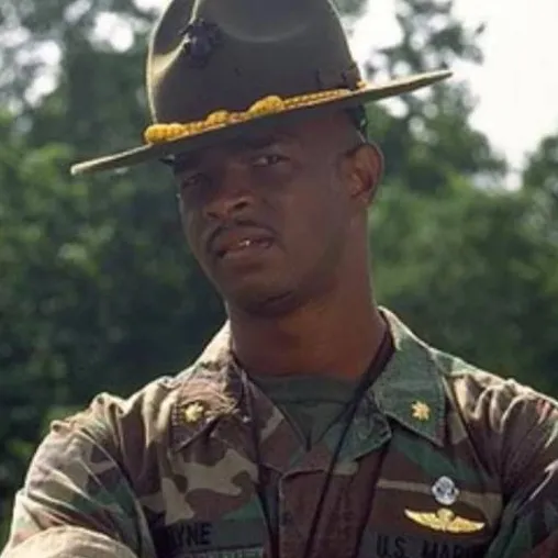 chat with ai character: Major payne