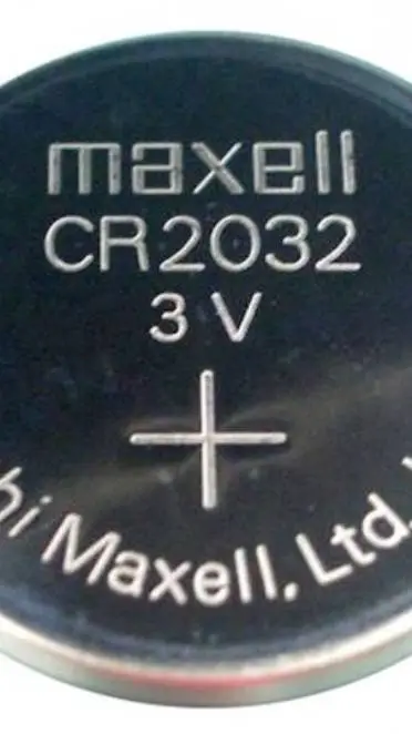 ai character: maxell  3v coin background
