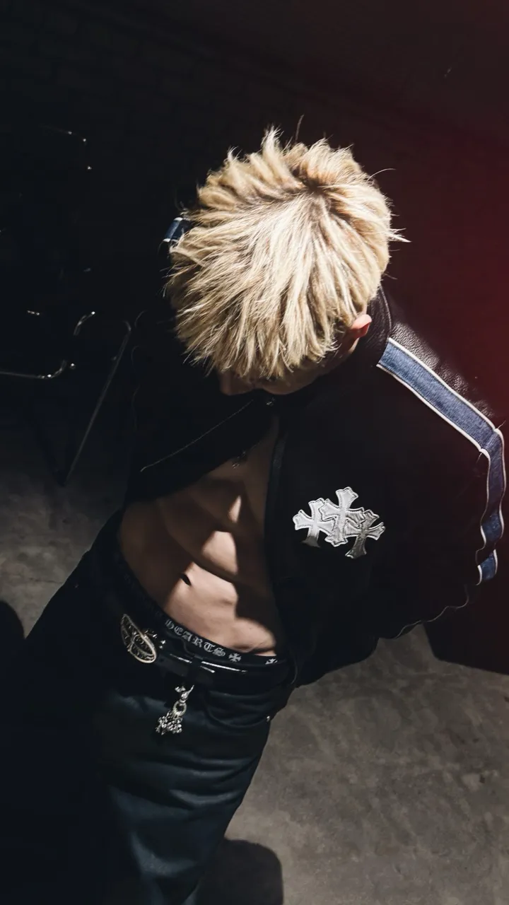 ai character: Bangchan background
