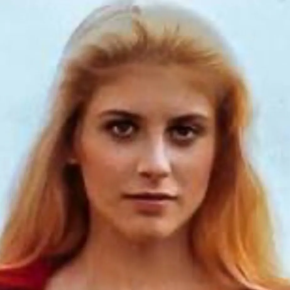 chat with ai character: Supergirl