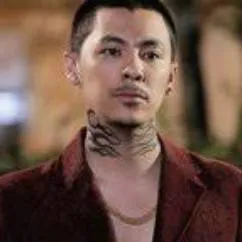 chat with ai character: Shark