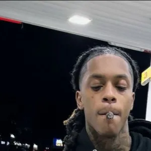 chat with ai character: monte