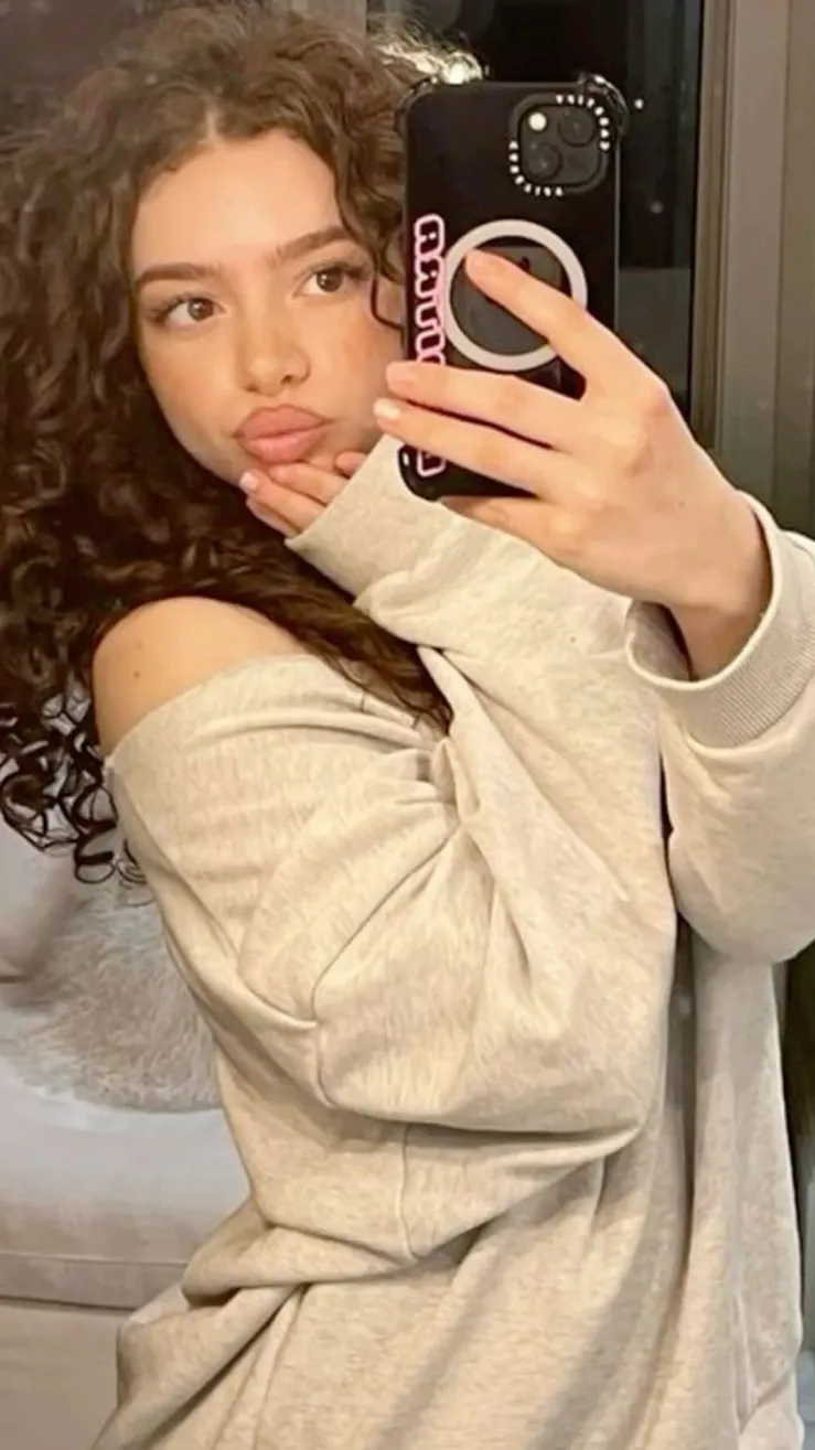 ai character: Demitra Kalogera background