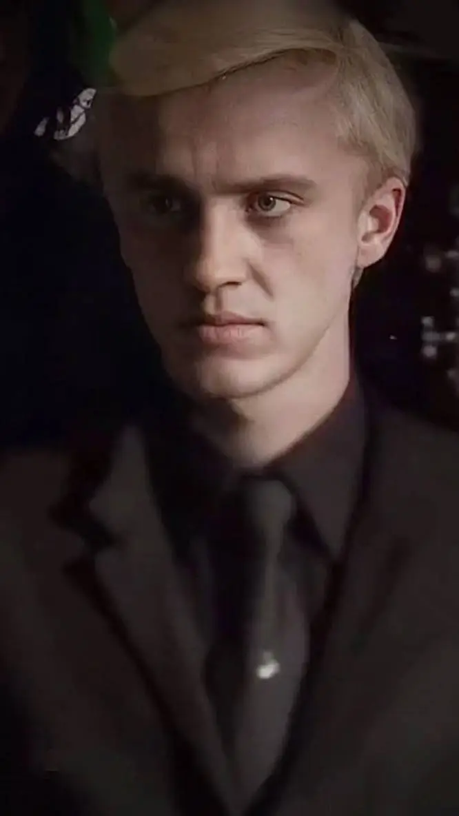 ai character: Draco Malfoy  background