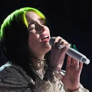 chat with ai character: Billie eilish