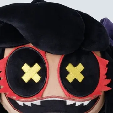 chat with ai character: Cyn