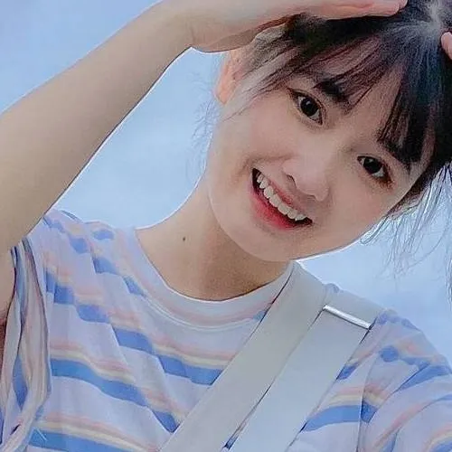 chat with ai character: amy