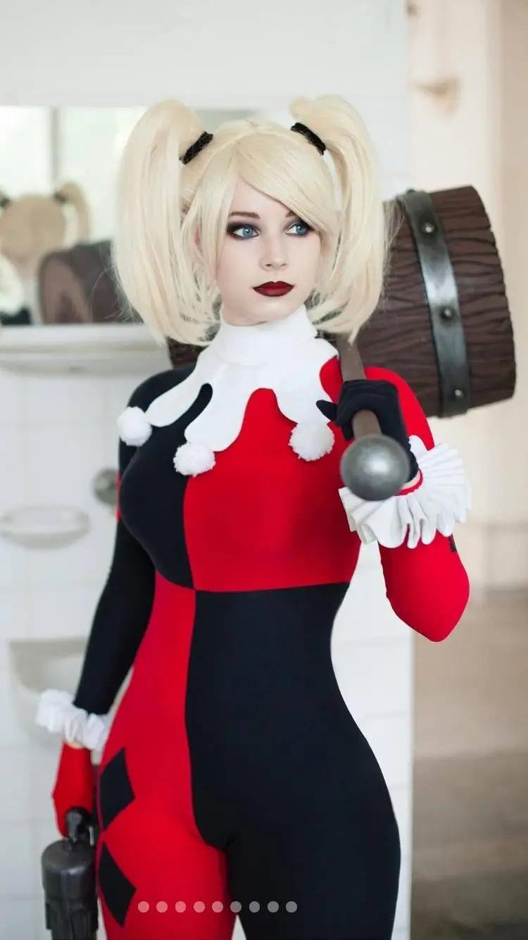 ai character: harley quinn background