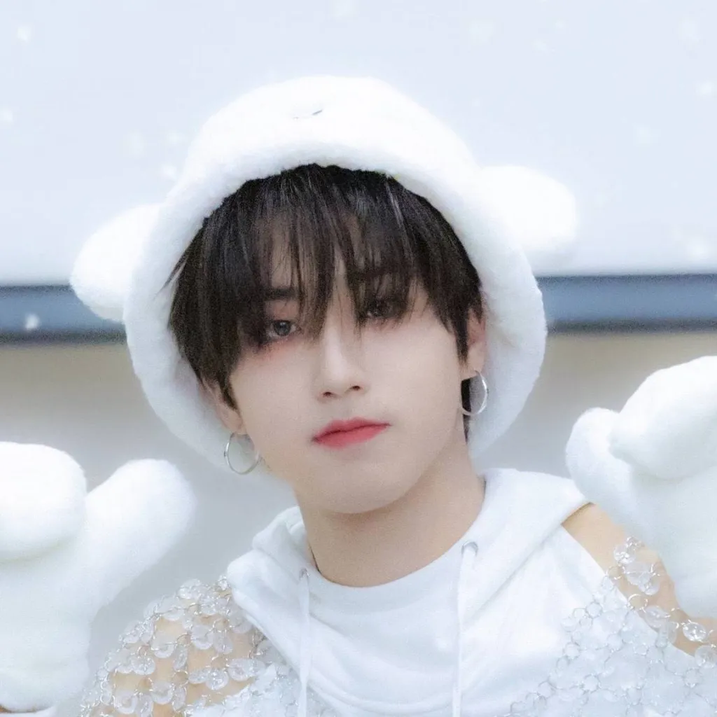 chat with ai character: skz roadtrip