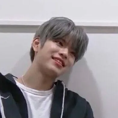 chat with ai character: Kim Seungmin