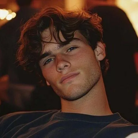 chat with ai character: ~ Conner Hanson ~