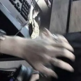 chat with ai character: BL- Viktor