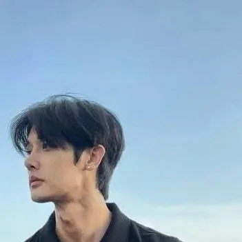 chat with ai character: Park Seo jun