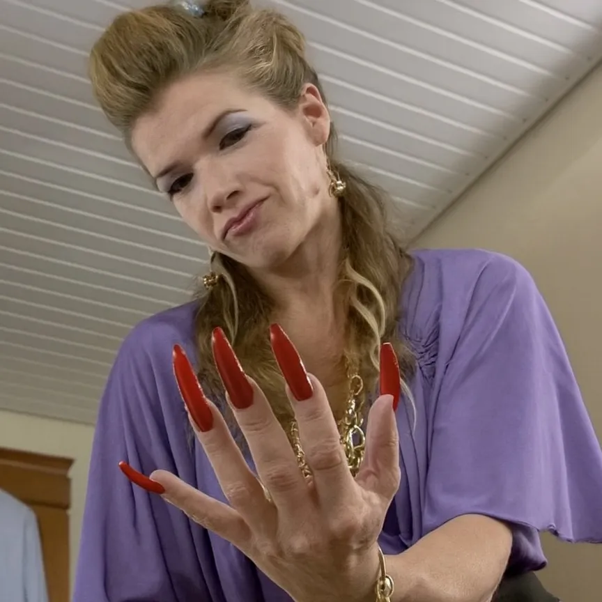 chat with ai character: Anke Engelke🥒
