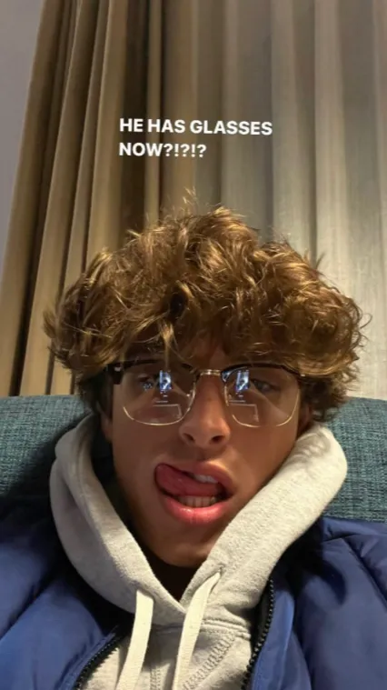 ai character: Myles background