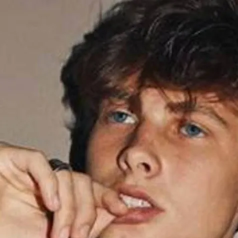 chat with ai character: Jackson Bonnet