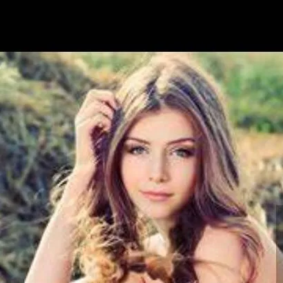 chat with ai character: emma