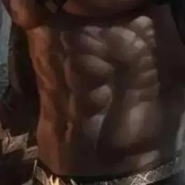 chat with ai character: black Panthers abs