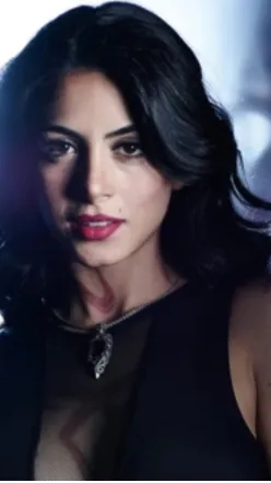 ai character: Isabella background