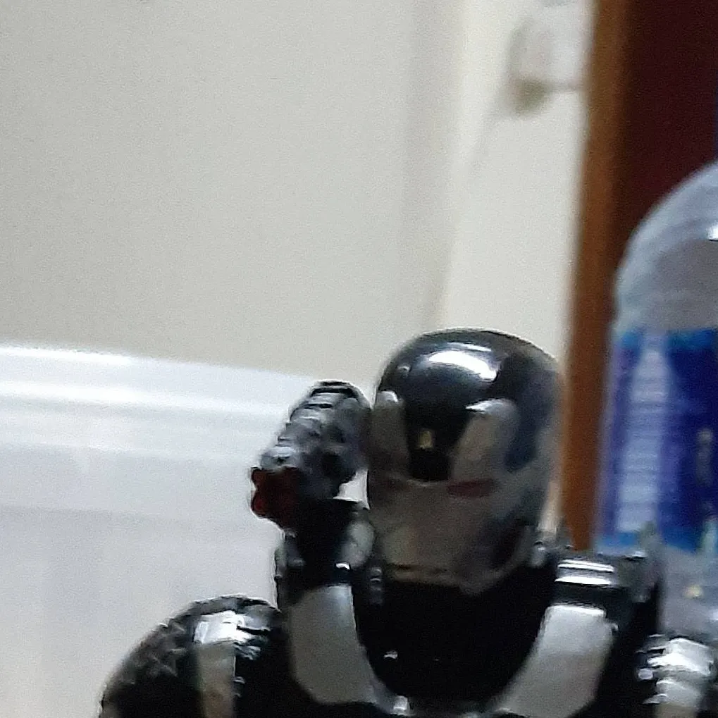 chat with ai character: war machine