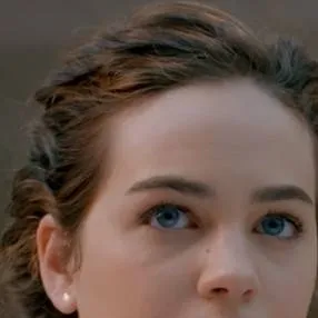 chat with ai character: Samantha LaRusso