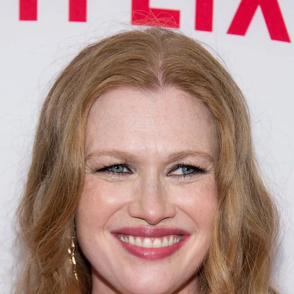chat with ai character: Mireille Enos 💓💞💕
