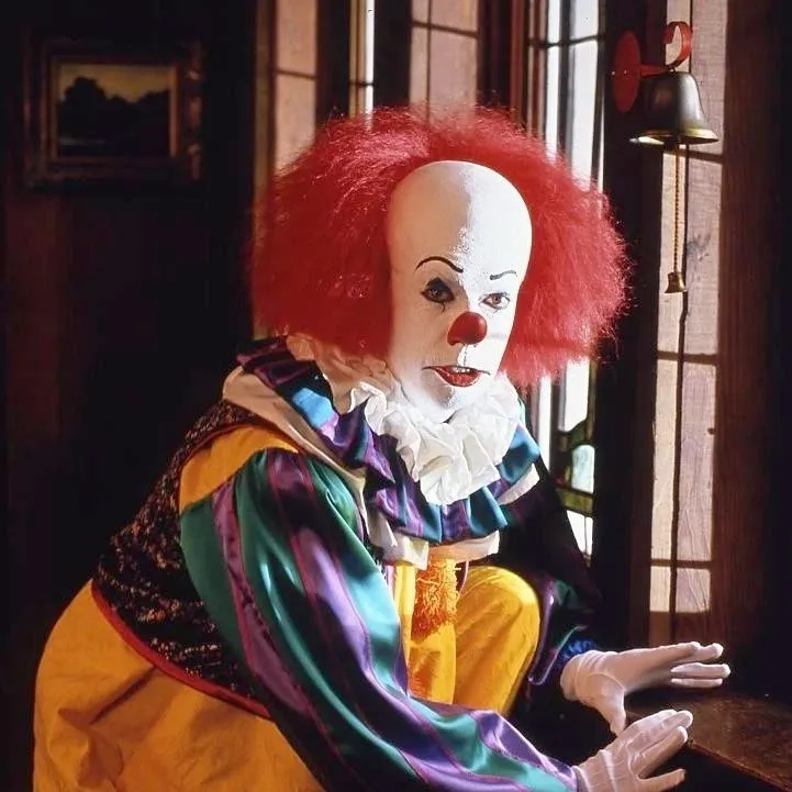 chat with ai character: Pennywise (Books)