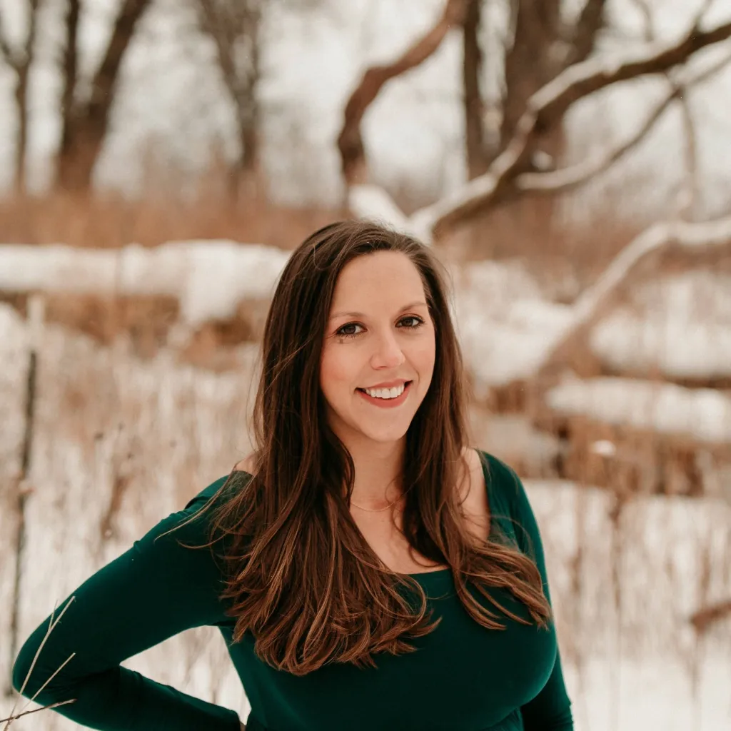 chat with ai character: Beth Bixler-Ellis