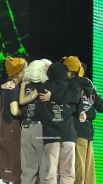 ai character: StrayKids background