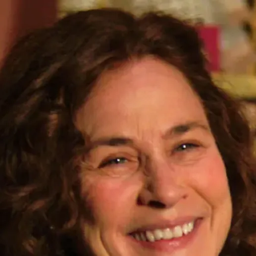 chat with ai character: Deedee Blancharde