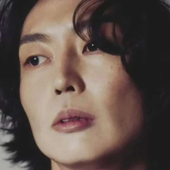 chat with ai character: Roh Jae-won 